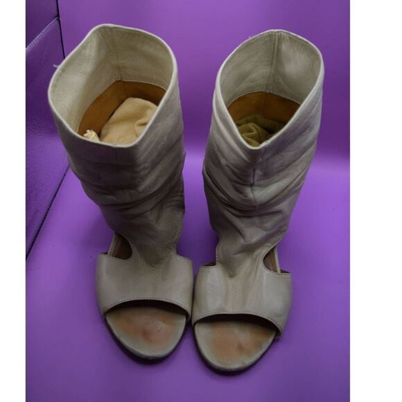Vintage Everybody by BZ Moda Ivory Open Toe Scrunch Boots - 39.5 / 9 - Picture 1 of 3
